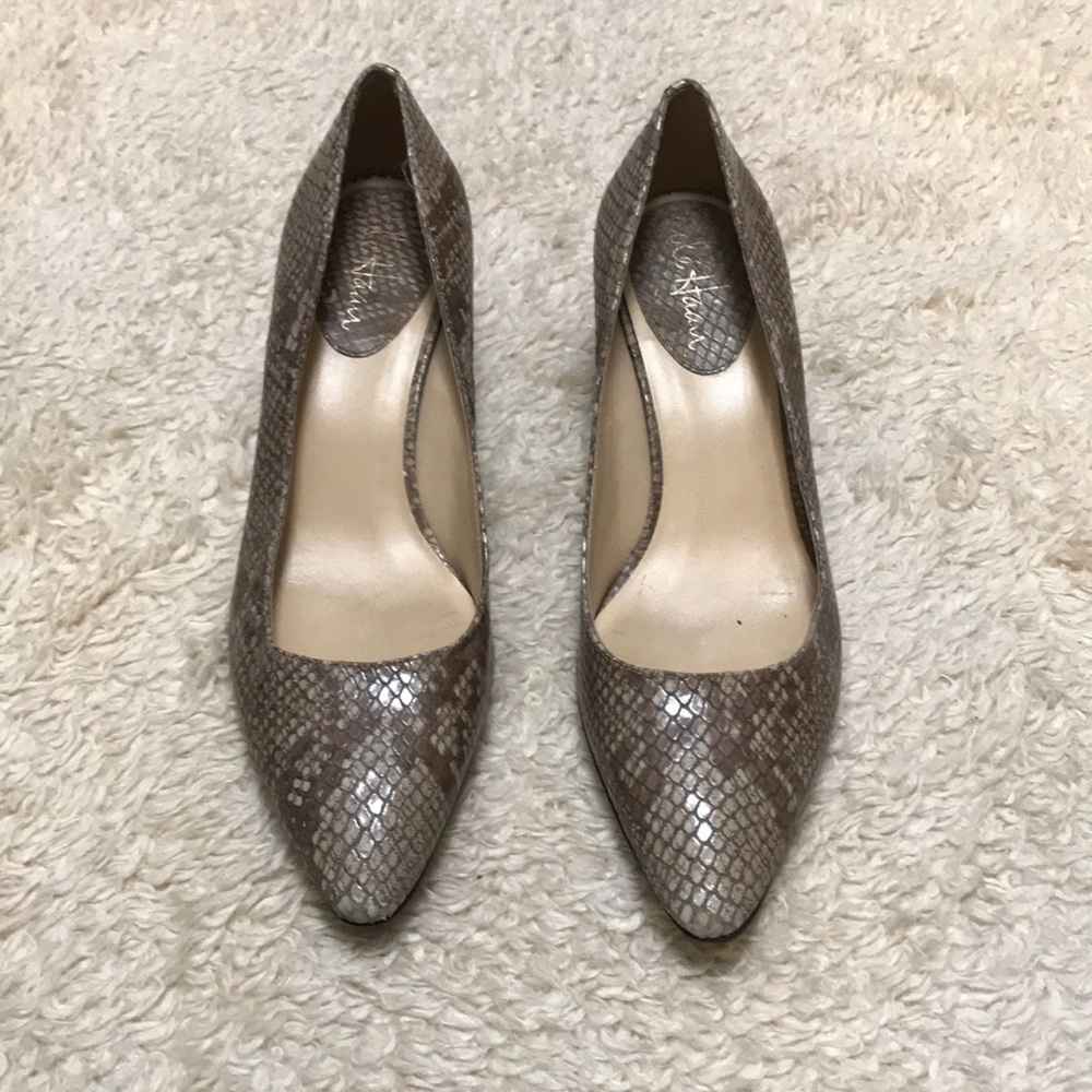 COLE HAAN x NikeAir Pumps - Beige/Tan Snake Skin